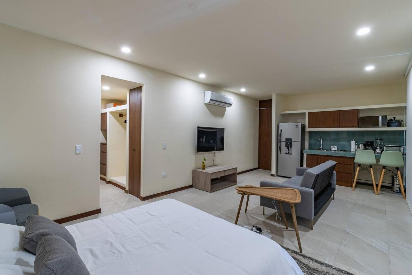 Pool View Loft Steps From The Ocean In Punta Cocos - C101 Hotel Isla Holbox ภายนอก รูปภาพ