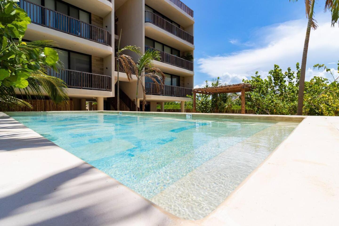 Pool View Loft Steps From The Ocean In Punta Cocos - C101 Hotel Isla Holbox ภายนอก รูปภาพ
