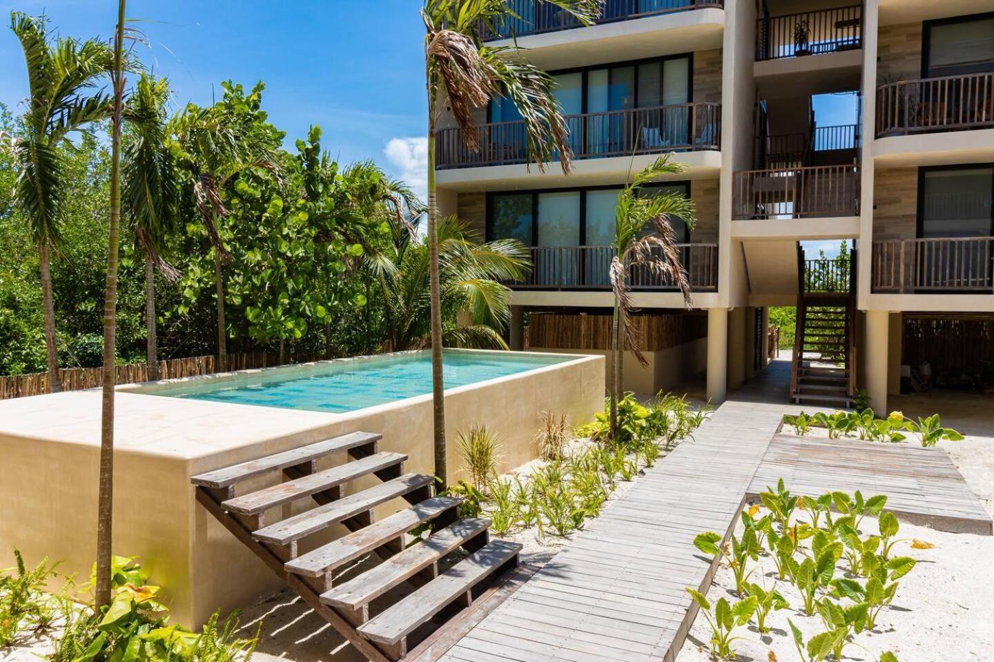 Pool View Loft Steps From The Ocean In Punta Cocos - C101 Hotel Isla Holbox ภายนอก รูปภาพ
